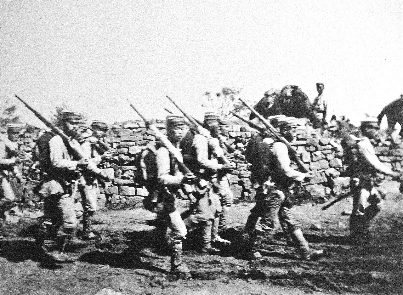 Russo-Japanese War begins