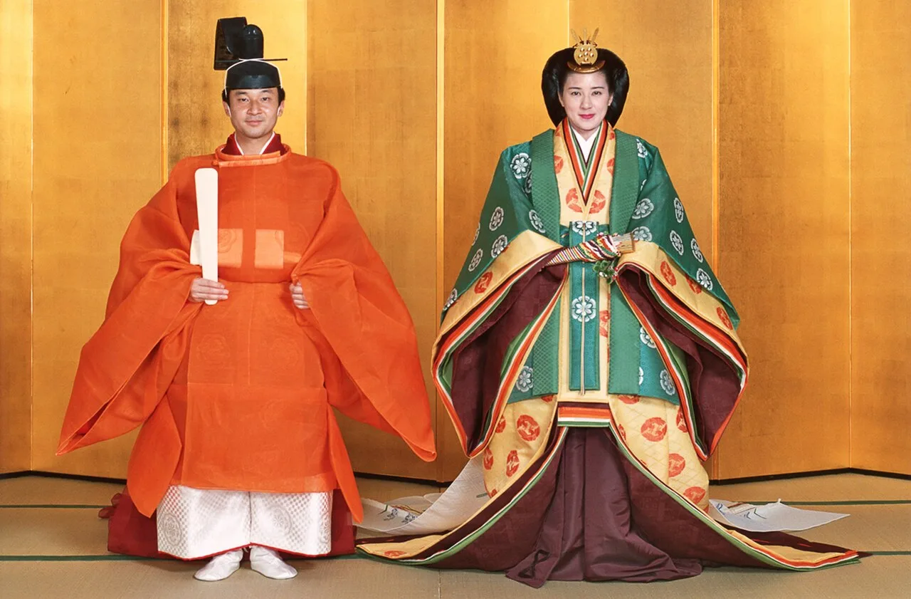 Naruhito accedes to the throne