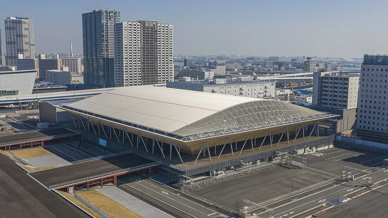 Tokyo holds the postponed Olympics historical image 1
